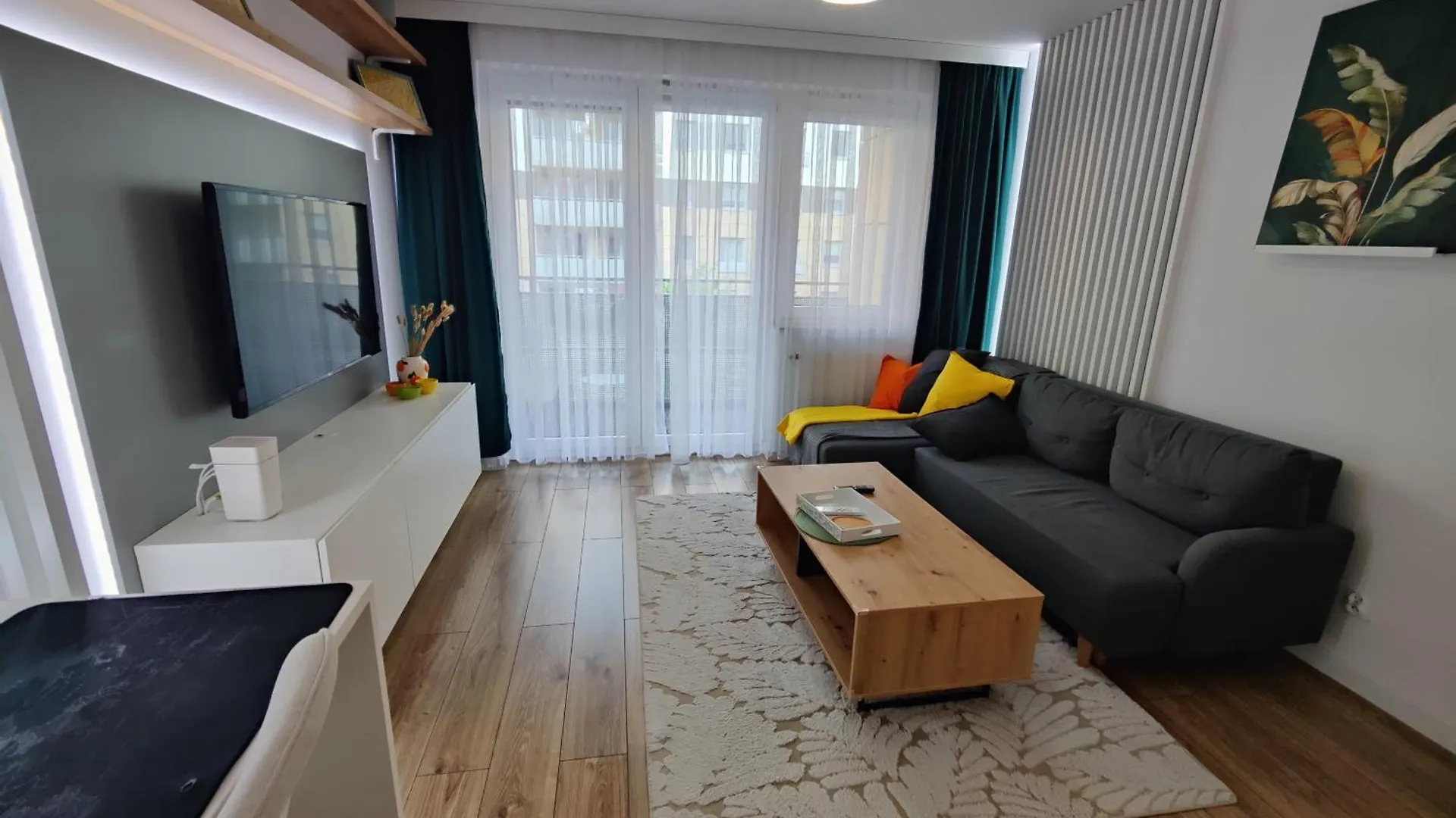 Comfortable Apart, Old Town, Free Parking, Fast Wi-Fi, Lift, Ac, Self Check-In 24H, Stare Miasto, Winda, Nowy Budynek, Garaz 0 Zl, Klimatyzacja Wrocław 0*,
