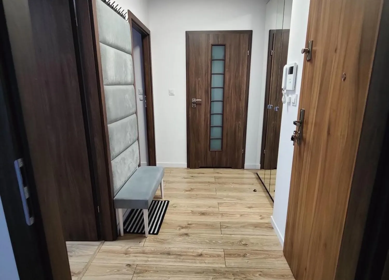 Lejlighed Comfortable Apart, Old Town, Free Parking, Fast Wi-Fi, Lift, Ac, Self Check-In 24H, Stare Miasto, Winda, Nowy Budynek, Garaz 0 Zl, Klimatyzacja Wrocław